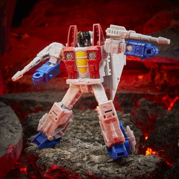 Transformers Kingdom Wave 2 Core Starscream  (10 of 77)